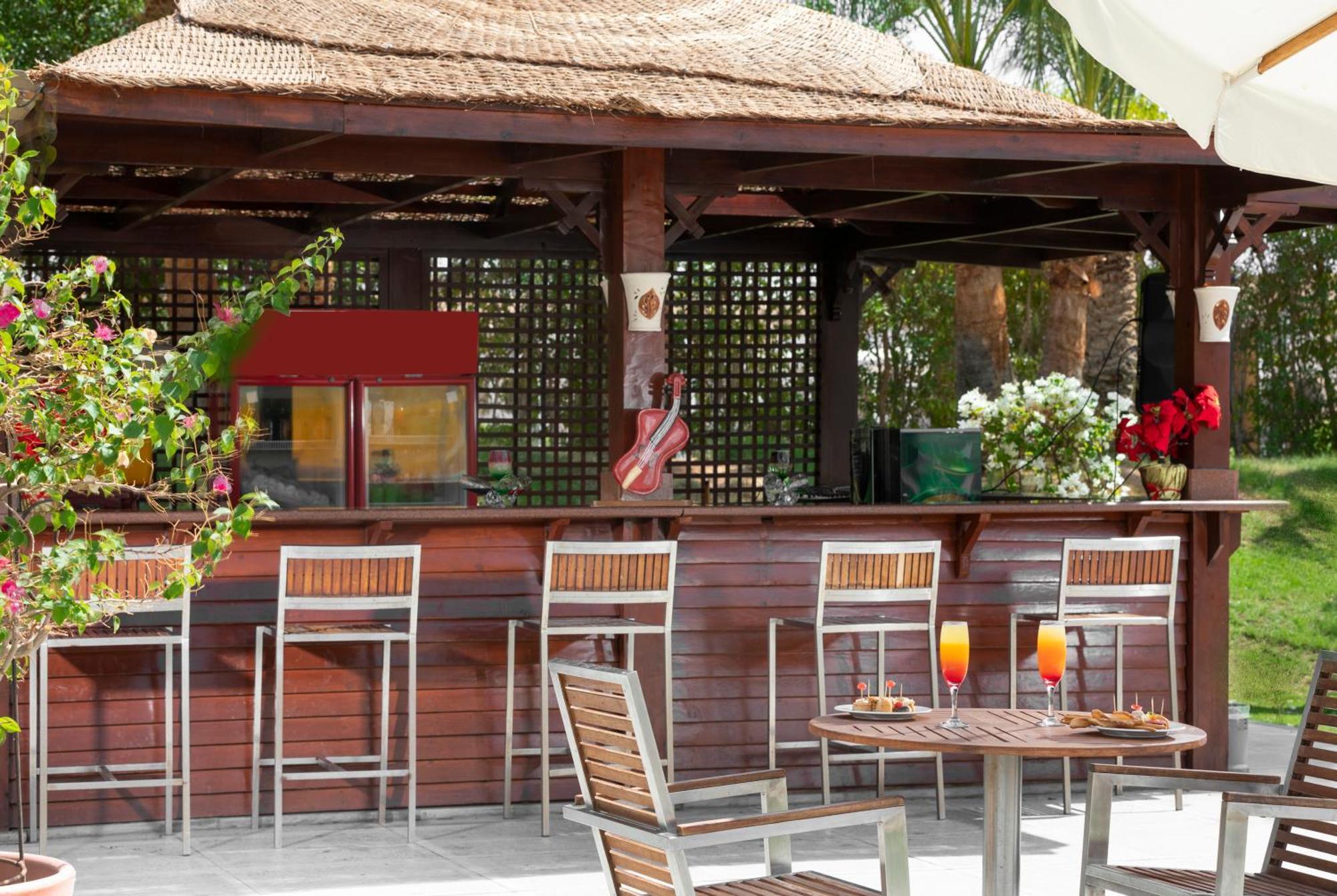 Xperience Kiroseiz Aquapark Premier-Naama Bay Sharm El Sheikk Exterior foto The Pool Bar